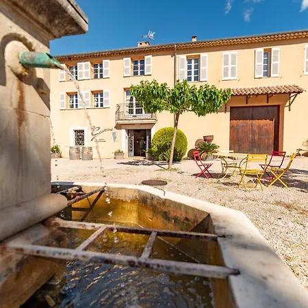 Gite Mimosa Au Milieu Des Vignes - Chateau Les Apies Les Arcs-sur-Argens Exterior photo